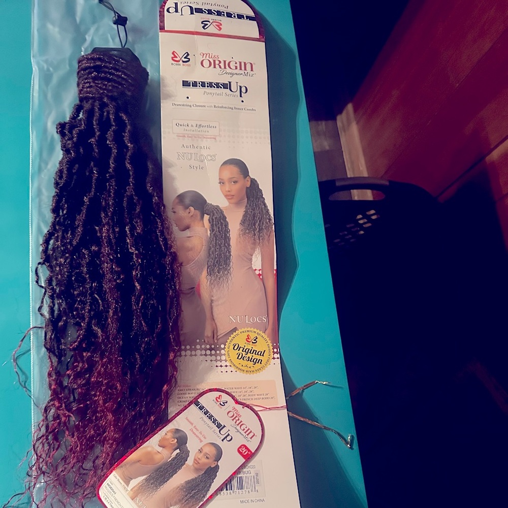 Miss Orgin New Loc’s ponytail extension
